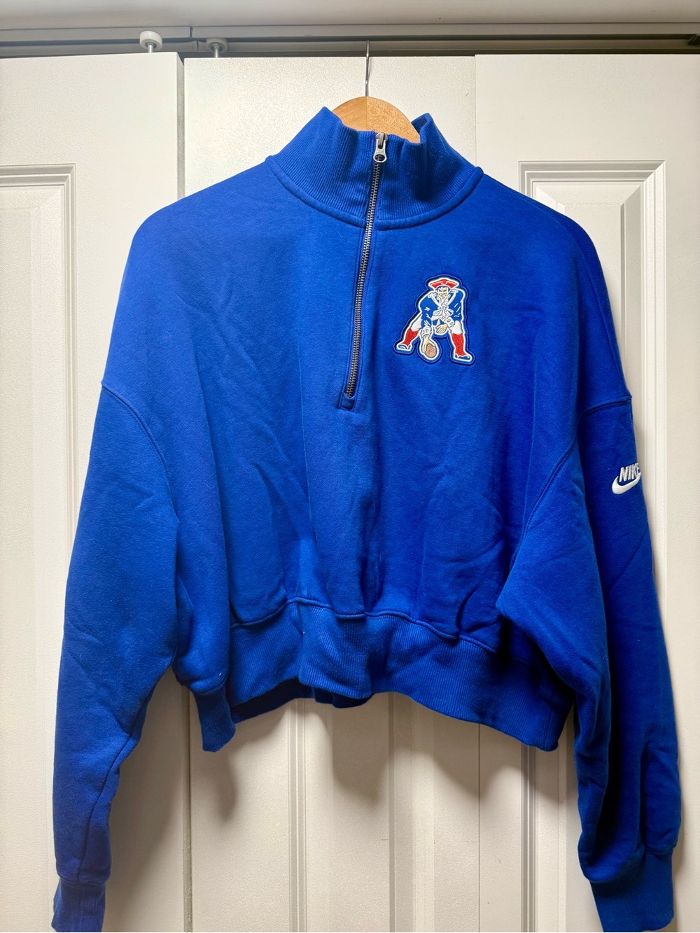 Women’s Cropped New England Patriots Quarter-Zip